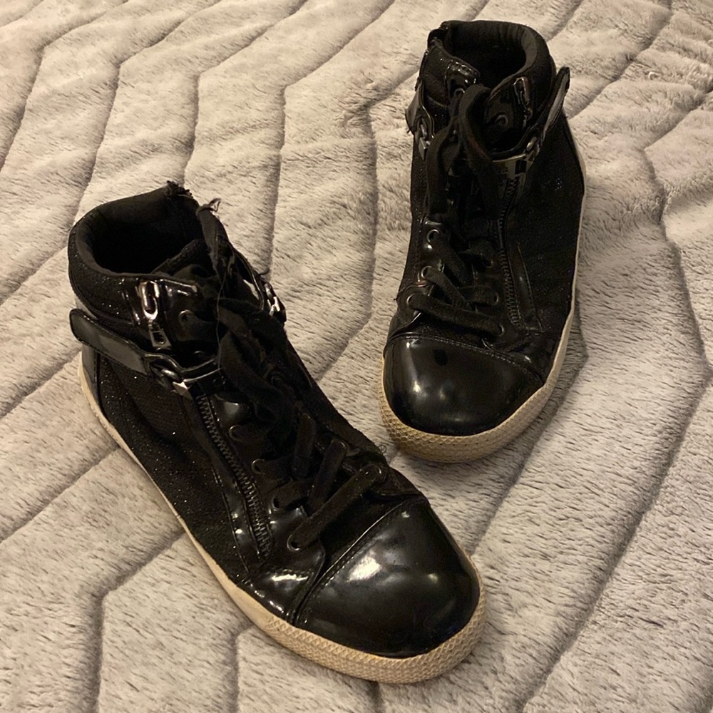 Hi-Top G By Guess Sneakers